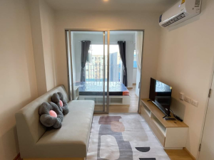 For RentCondoLadkrabang, Suwannaphum Airport : Condo for rent, Senakin Chalong Krung, Building C, 8th floor, open project view, size 26.00 sq m. New project completed in 2023.
