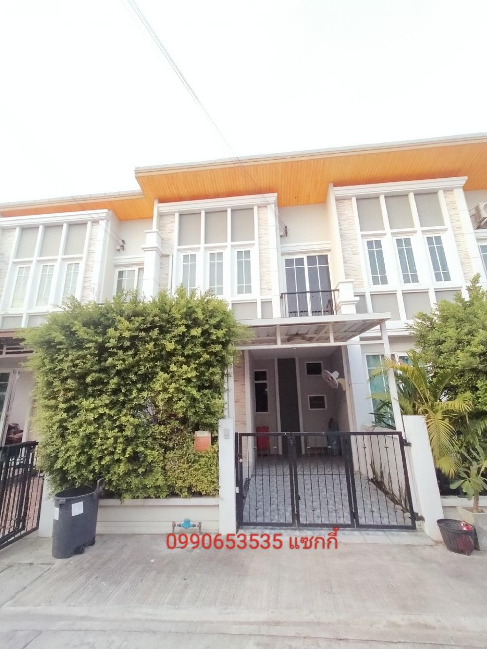 For RentTownhouseLadkrabang, Suwannaphum Airport : ⚡ For rent, 2-story townhome, Golden Town (Bangna - Suan Luang), size 16.30 sq m. ⚡