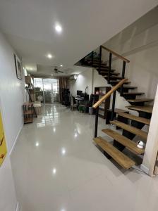 For SaleTownhouseLadprao, Central Ladprao : 3-story townhouse near the Yellow Line and Orange Line. Bodindecha School Lat Phrao Area, Bangkok
