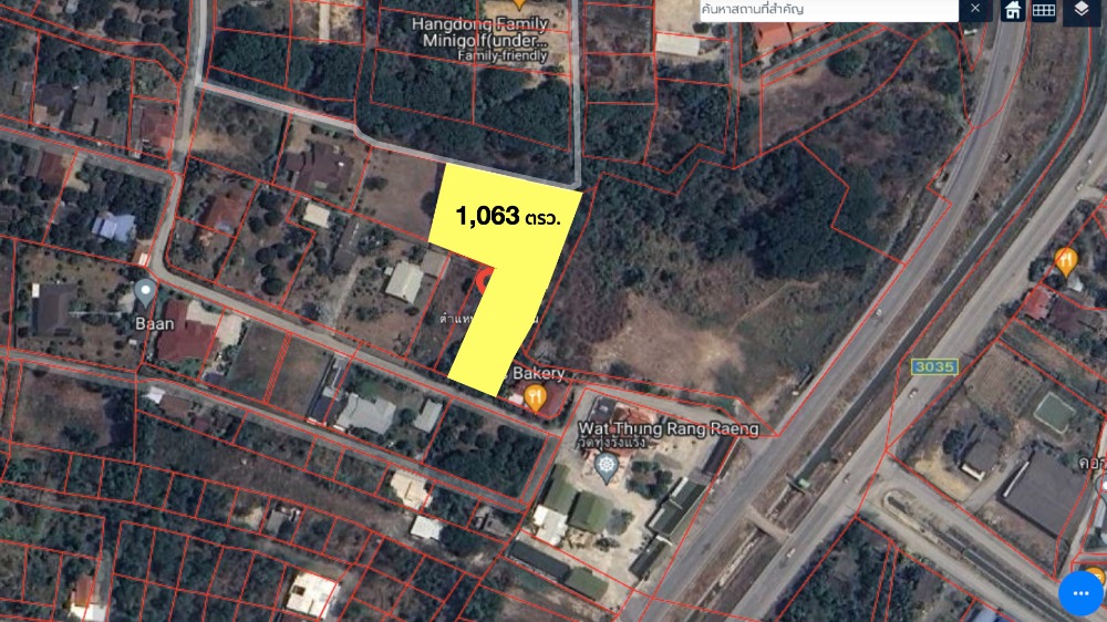 For SaleLandChiang Mai : Land for sale 2-2-63 rai, Hang Dong, Chiang Mai, Ban Nam Phrae, next to roads on two sides. Suitable for building a house or hotel.