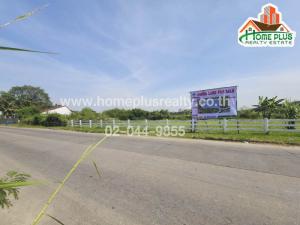 For SaleLandPathum Thani,Rangsit, Thammasat : Land next to a lake for sale near Rangsit University, area 225 square meters.