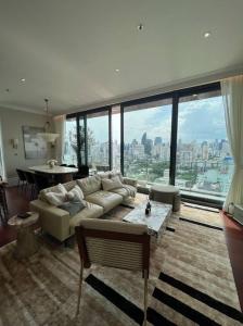 For RentCondoSukhumvit, Asoke, Thonglor : Luxury condo for rent, Khun by yoo, large room, beautifully decorated, fully furnished. Ready to move in