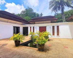 ให้เช่าบ้านภูเก็ต : L080575 Spacious villa for rent near UWC school Thalang 5 bedroom 5 bathroom