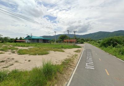 For SaleLandChiang Rai : Land for sale in Muang Chiang Rai, 744 sq w, near Phahonyothin Road, just 6.5 km. TV