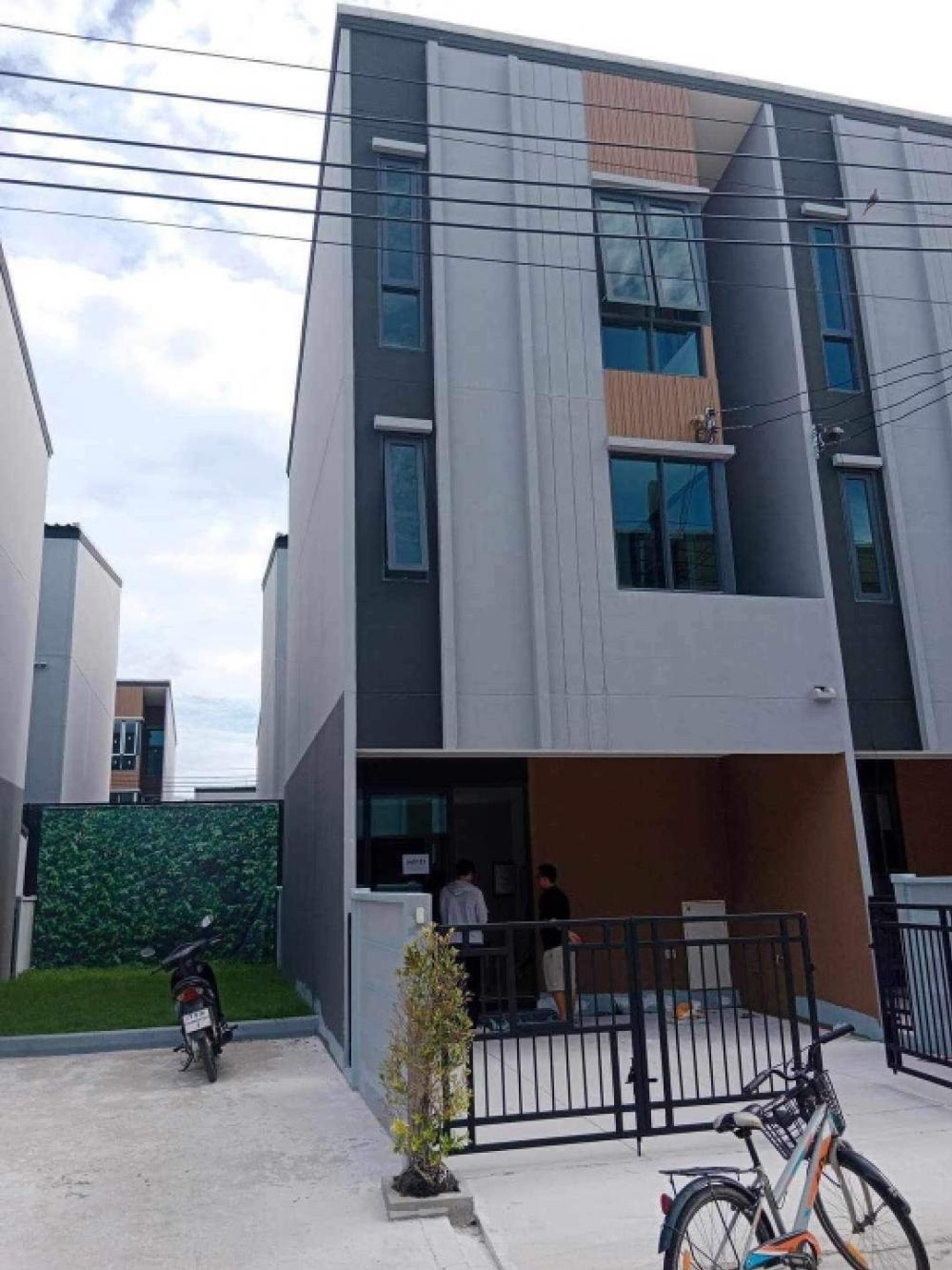 For RentTownhouseVipawadee, Don Mueang, Lak Si : For rent ❗️3-story townhome, corner unit (new house), Baan Klang Muang project. Vibhavadi-Chaengwattana, size 148 sq m, 32,000/month