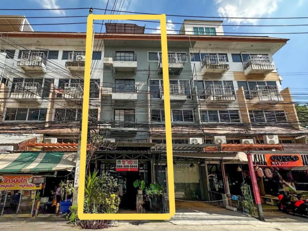 For SaleShophouseRamkhamhaeng, Hua Mak : Commercial building for sale, 4 and a half floors, very good location, beautifully decorated in loft style, ready to move in, ready to do business, Town in Town location.