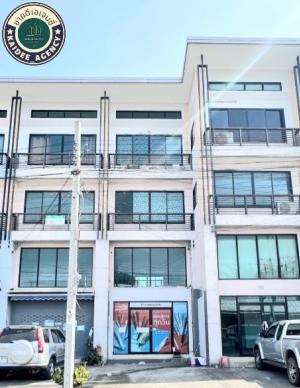 For SaleShophouseKaset Nawamin,Ladplakao : Commercial building, townhome, 3 and a half floors, sold as is, good condition, Nuanchan, in front of Wat Sri Muneethon, Ramindra, Pink Line MRT. Flea market along the expressway, The Walk, Kaset Nawamin, CDC, Fashion Island