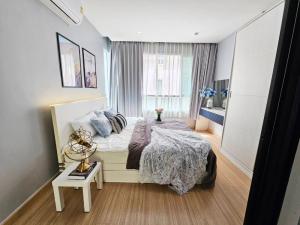 For SaleCondoLadprao101, Happy Land, The Mall Bang Kapi : ME-87 for sale Happy Condo Lat Phrao 101, large room, newly decorated, nice to live in, new air conditioner, very good price.