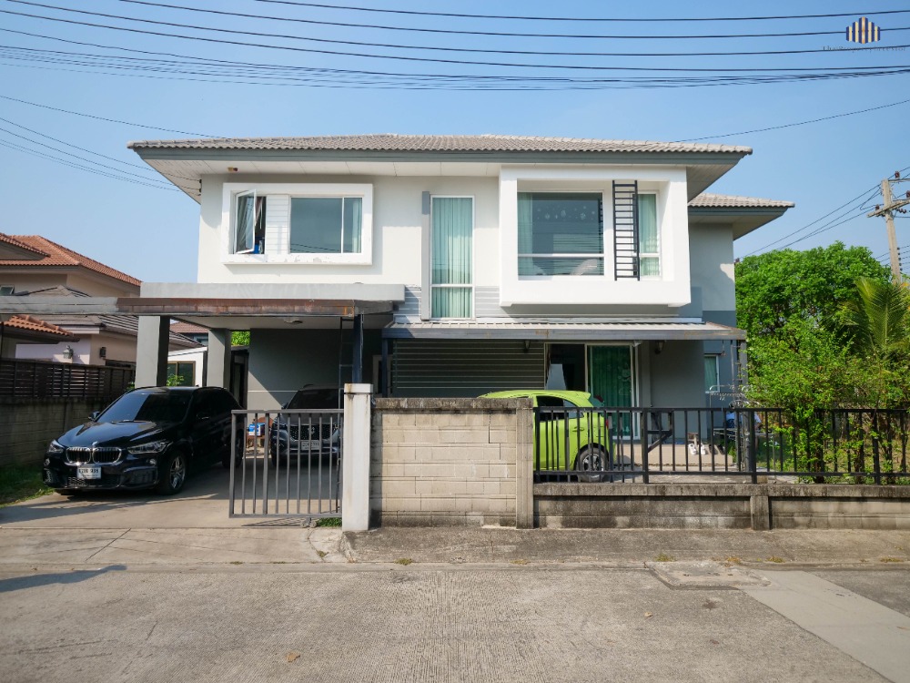 For SaleHousePathum Thani,Rangsit, Thammasat : 210 Sq.m Largest Type!! 4BR 3BA 97 Sq.W House for SALE at Casa Ville Ramintra-Hathairat Connected to Bueng Kham Phroi Road!!