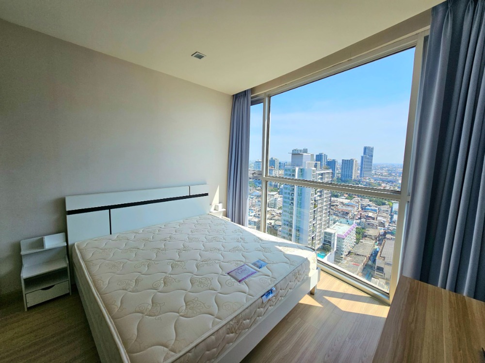 For RentCondoOnnut, Udomsuk : Luxury and big room for rent // near BTS Phra Khanong // Contact 082 925 9542