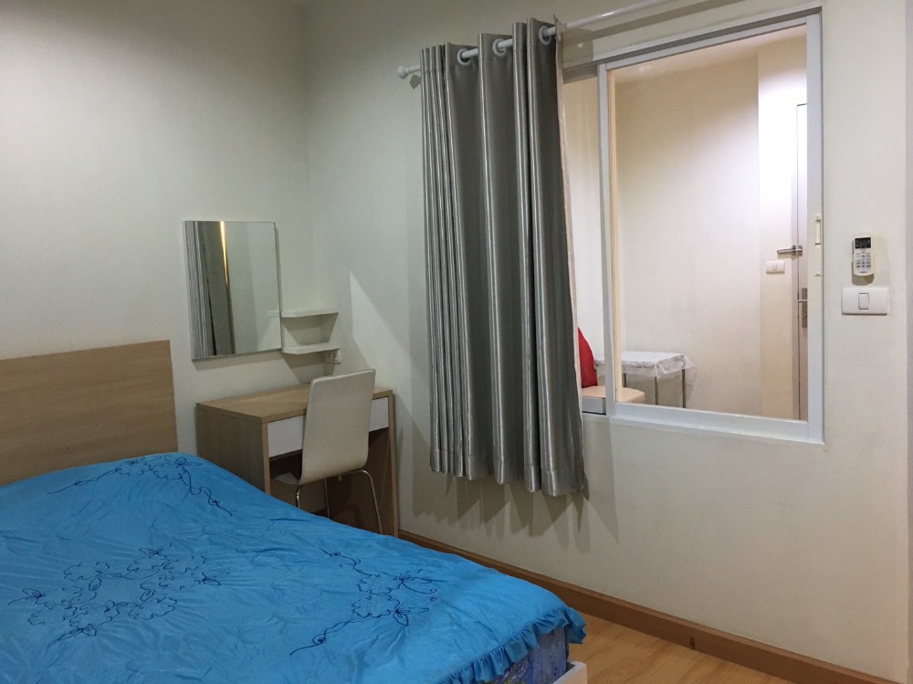 For RentCondoRatchadapisek, Huaikwang, Suttisan : Urgent for rent, very cheap price!! Condo for rent. life@Ratchada-Suthisan Size 30sqm(1Bedroom/1Bathroom) for 10,000 baht/month.