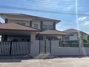 For RentHousePattaya, Bangsaen, Chonburi : House for rent in Sriracha, 2-story detached house, Lake Valley Village, Bowin.
