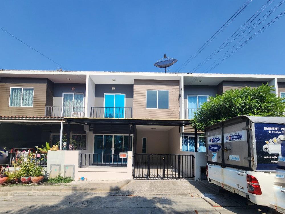 For SaleTownhouseNonthaburi, Bang Yai, Bangbuathong : 2-story townhome, newly renovated, Premium Project The Colors Kanchanaphisek Phase 4, Bang Kruai-Sai Noi, Bang Bua Thong, 3 bedrooms, 2 bathrooms.