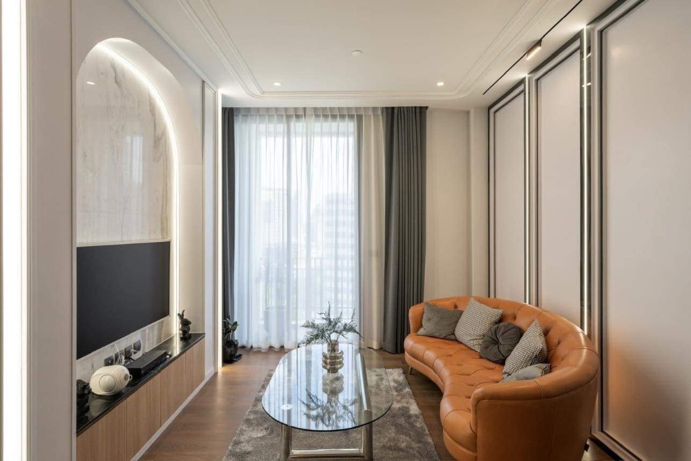 For SaleCondoWitthayu, Chidlom, Langsuan, Ploenchit : 📌For Sale, a luxurious 1 bed 1 bath modern-style room with fully furnished amenities comes with a complete set of furniture and is move-in ready. Close proximity to BTS Chit Lom.