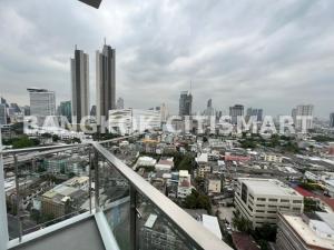 For SaleCondoWongwianyai, Charoennakor : New room for sale, never occupied. View Icon Siam, 2 bedrooms, 75 sq m. Price negotiable.