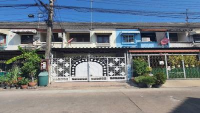 For SaleTownhousePinklao, Charansanitwong : For Sale Townhouse 20 sq.w. Ready to move near Central Westville