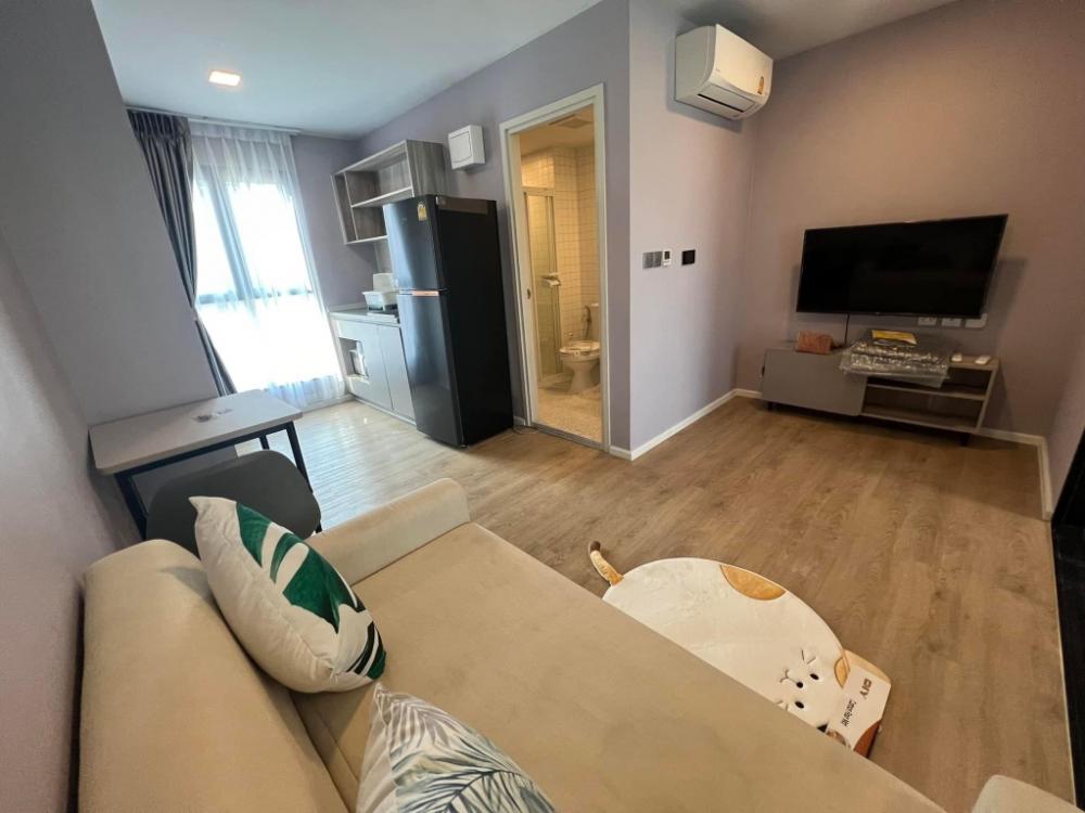 For RentCondoPathum Thani,Rangsit, Thammasat : For rent Kave TU 32 sq m. Special plan, very large room, Building A, 3rd floor, price 11000/month, size 32 sq m.✨Complete amenities✨- TV - Washing machine - 2 door refrigerator - Smart TV - Refrigerator - Microwave - Water heater - 5 foot bed - 2 air cond