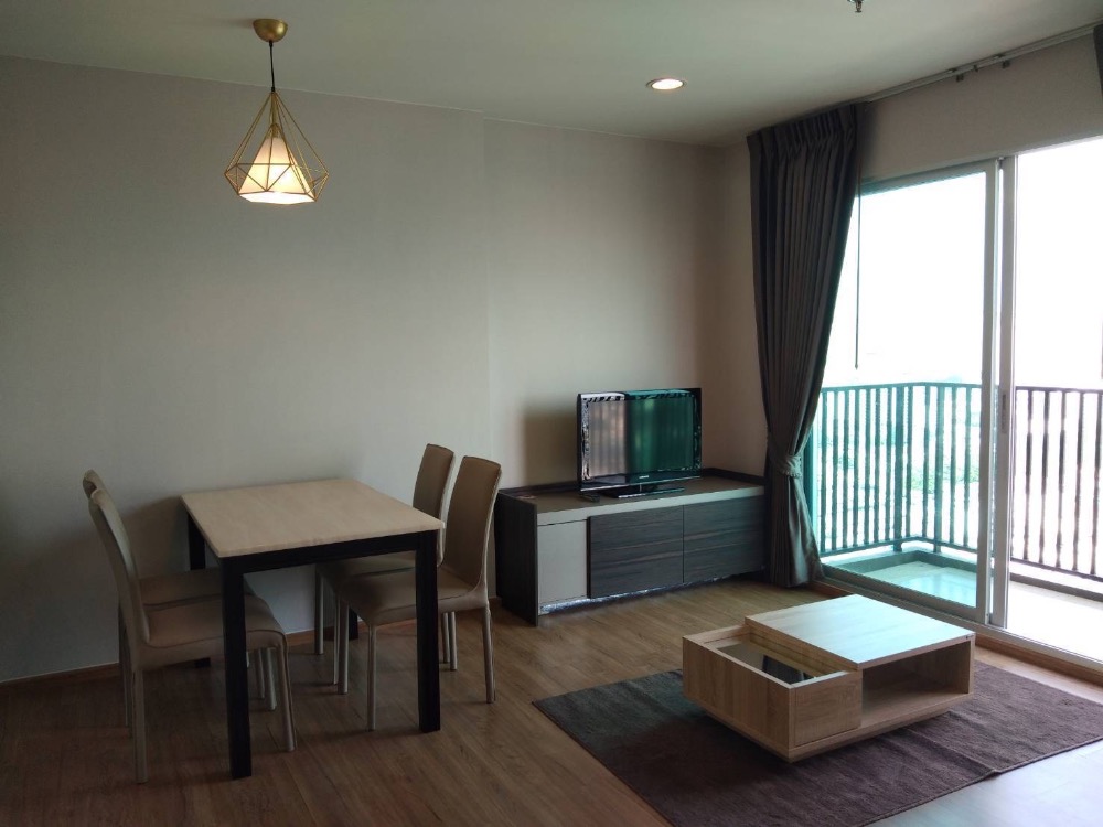 For RentCondoSathorn, Narathiwat : New room! Hurry and book now, Condo for rent Fuse Chan-Sathorn, Duplex room, second floor, good view, near BTS.