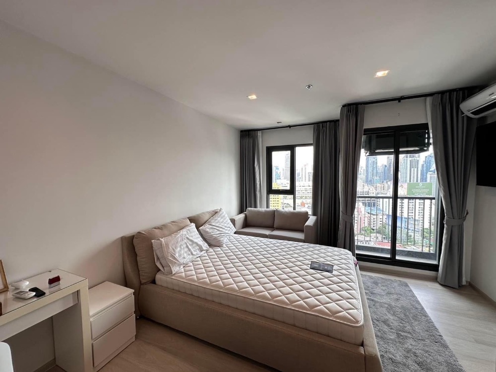 For SaleCondoWitthayu, Chidlom, Langsuan, Ploenchit : [Urgent sale🔥] Life One Wireless studio room fl.25 in the heart of the city, near BTS Ploenchit.