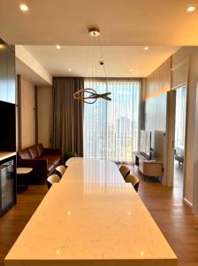 For SaleCondoWitthayu, Chidlom, Langsuan, Ploenchit : Muniq Langsuan 78sqm. 1+1 bed 1bath 25,000,000 brandnew Am: 0656199198