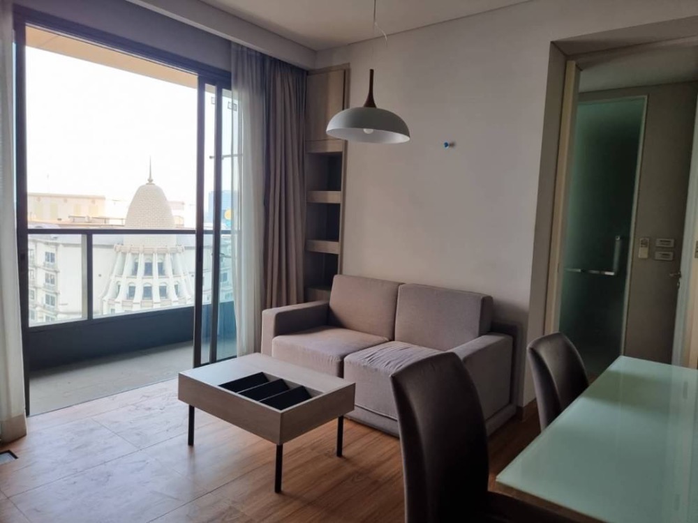 For RentCondoSukhumvit, Asoke, Thonglor : The Lumpini 24 2 bedroom 2 bathroom for rent size: 55sqm floor: under 10th Fl. rent: 45k need to make an appointment in advance