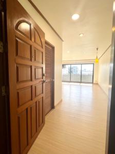 For SaleCondoAri,Anusaowaree : Condo for sale Phasuk Place Areesamphan Soi 3 Just renovated