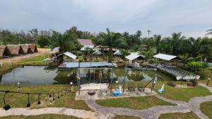 For SaleRetailChumphon : Food garden business for sale with house, 2 rai, 1 ngan, 87 sq m, beautifully decorated, ready to start business immediately.