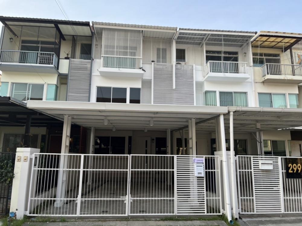 For RentTownhousePattanakan, Srinakarin : Townhome for rent, new house Rama 9 - Krungthep Kreetha