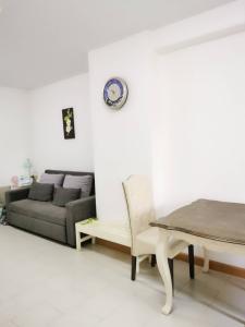 For SaleCondoRatchadapisek, Huaikwang, Suttisan : 1962CRH😍 For SELL 1 bedroom for sale 🚄 near MRT Huai Khwang 🏢 Supalai City Resort Ratchada-Huaykhwang Supalai City Resort Ratchada-Huaykhwang 🔔 Area: 46.00 sq m. 💲 Sale: 2,560,000฿O92-8676473,O65-9423251 ✅ LineID:@newnormal