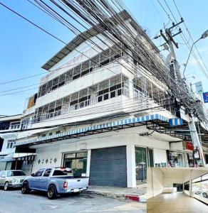 For RentShophouseRatchaburi : Hospital Lotus Ratchaburi Robinson on corner commercial building for rent 4Storeys 28sq.wa. 295sq.m.