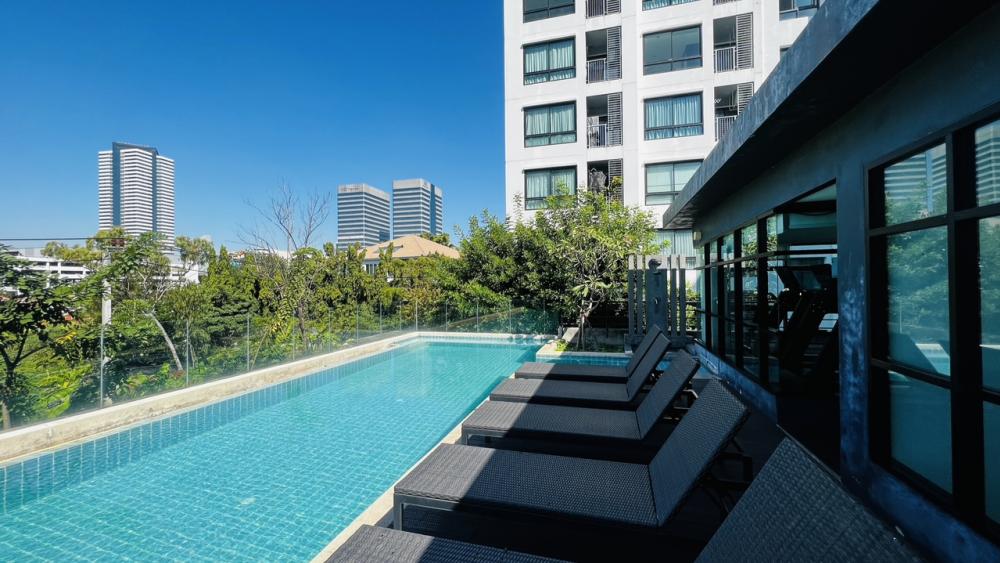 For SaleCondoBangna, Bearing, Lasalle : #NicheMonoBangna #Nich Mono Bangna #Condo across from Central Bangna🌿 near the city of Central Bangna 🌿 #Room with swimming pool view Easy to own #Get special price only 2.39 🌿 easy installments only 9,xxx baht/month