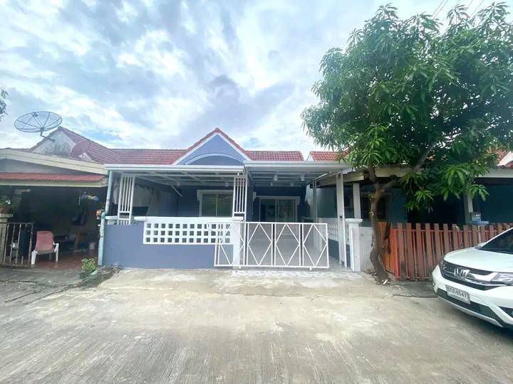 For SaleHouseMin Buri, Romklao : 1-story detached house, Nantawan Village 5, Soi 25, Liapwaree Road 11, Makro, Big C, Nong Chok Park. Nong Chok Anafika Hall