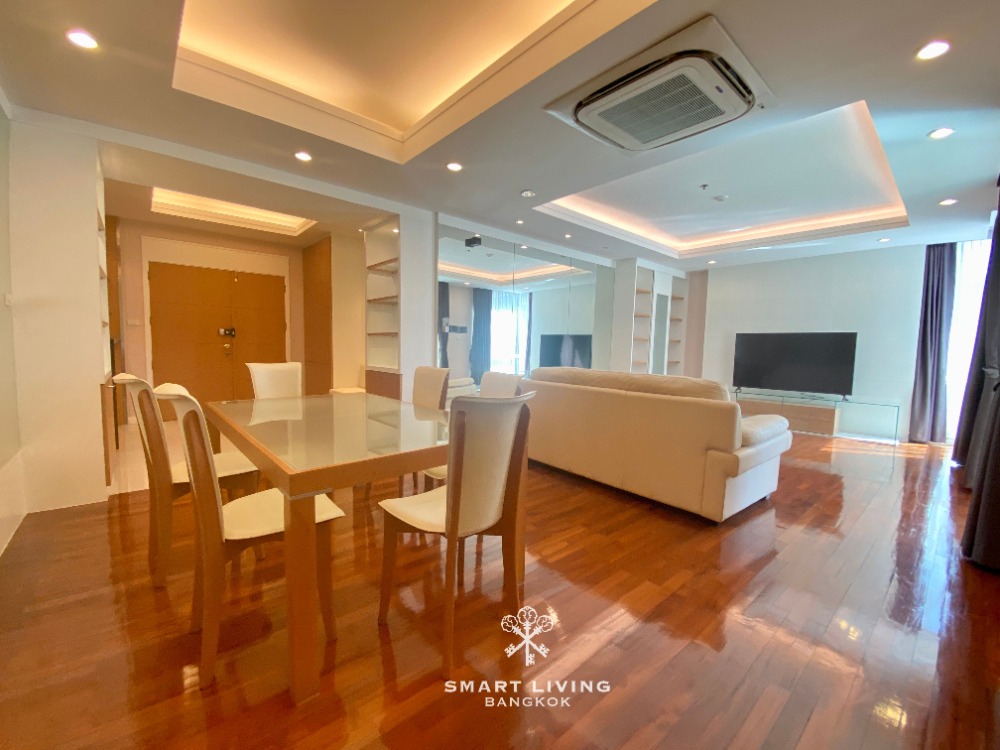 For RentCondoWitthayu, Chidlom, Langsuan, Ploenchit : 🎆Ready to move in, 2 bed 2 bath with maid room, Fully furnished, Fixed Parking space near BTS Chidlom, Central Embassy and Central Chidlom