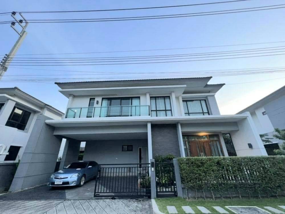 For RentHousePinklao, Charansanitwong : Single house for rent, The City Ratchaphruek-Suan Phak. Fully furnished Ready to move in Near Bang Bamru BTS station, near Central Pinklao.