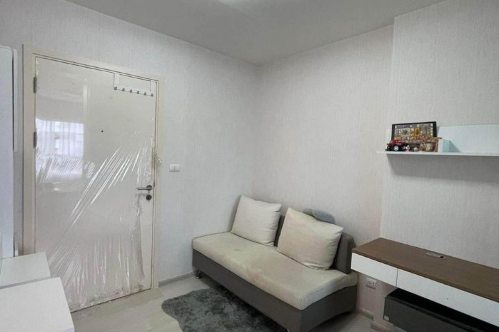 For RentCondoLadprao101, Happy Land, The Mall Bang Kapi : 💥🎉Hot deal Aspire Lat Phrao 113, beautiful room, good price, convenient travel, fully furnished. Ready to move in immediately. You can make an appointment to see the room.