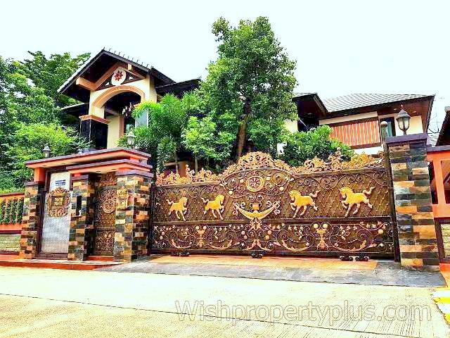 For SaleHousePathum Thani,Rangsit, Thammasat : Big beautiful house for sale Baan Fah Piyarom Lake and Park 2, size 1 rai, price reduced, great value 🥇
