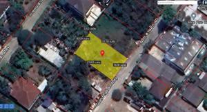For SaleLandPinklao, Charansanitwong : Land for sale 112 sq m. Phutthamonthon Sai 1, Soi 36, behind Taling Chan Civil Court. Near the Taling Chan Red Line MRT station. Near Si Rat Expressway