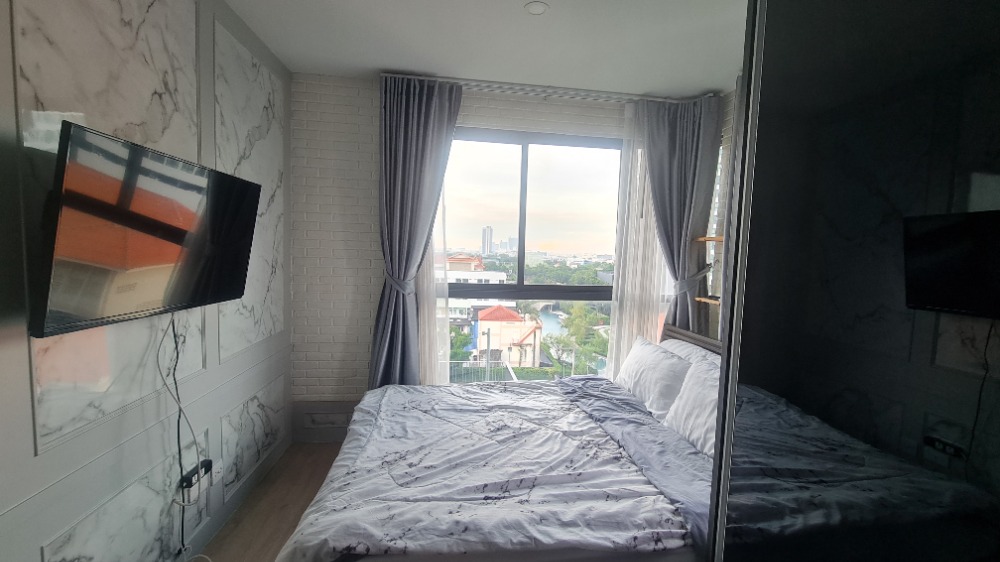 For SaleCondoBangna, Bearing, Lasalle : Urgent sale/rent, 2 bedrooms, 2 bathrooms, 5.5Mb, for rent 27,000฿ 53 sq m, pool view, south direction, very cool breeze.