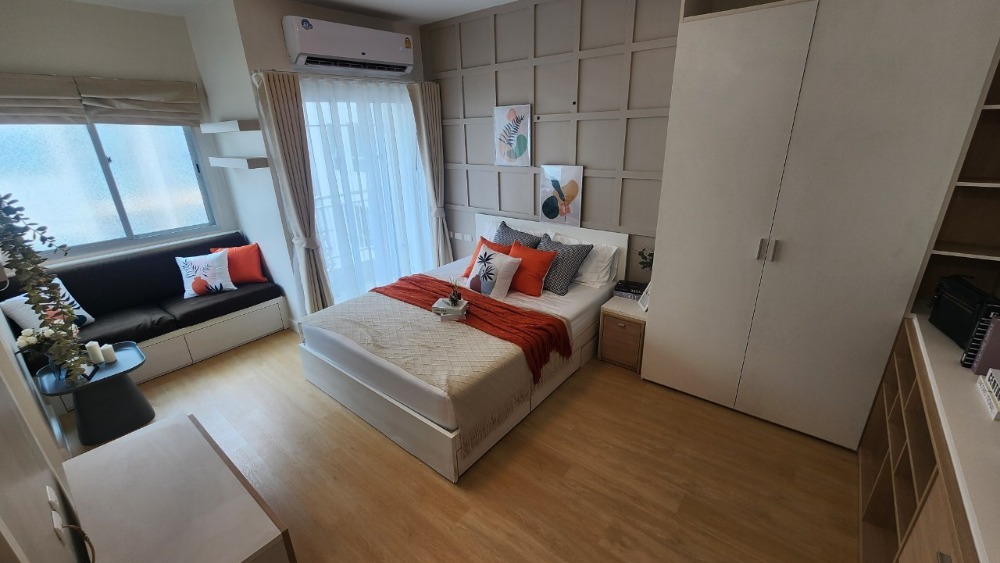 For SaleCondoLadprao, Central Ladprao : Condo near the 𝟯 BTS line, Ratchada Lat Phrao intersection, installment only 6,xxx, newly decorated, close to 2 BTS lines, just 500 m.