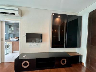 For RentCondoSukhumvit, Asoke, Thonglor : Condo for rent IVY Thonglo 36 sq m., beautiful room, fully furnished, comes with one suitcase.