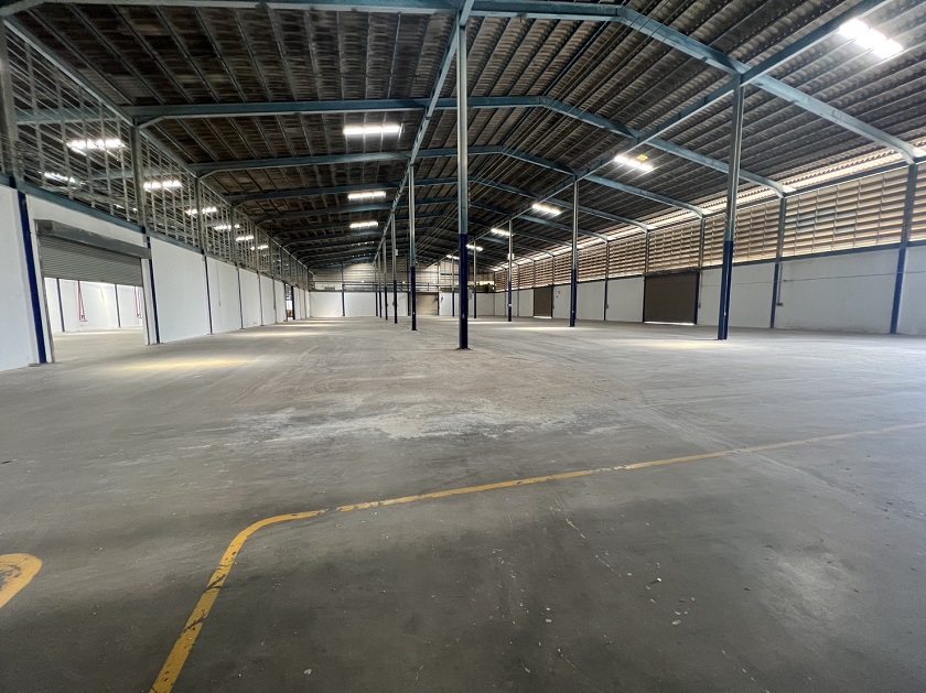 For RentFactoryRama 2, Bang Khun Thian : #Warehouse for rent, Thian Talay Warehouse, Bang Khun Thian, Bangkok, size 3870 sq m, rental price 356,400 baht/month, 3 year contract, container van, easy to get in and out.
