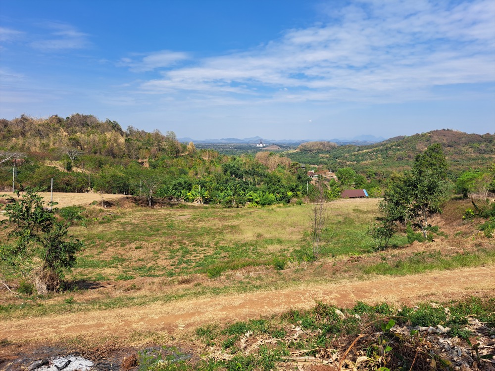For SaleLandChanthaburi : Beautiful hill, wide view, Sai Khao Subdistrict, Soi Dao District
