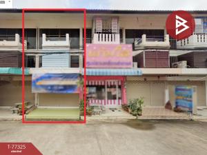 For SaleShophousePhrae : 2-story commercial building for sale, Na Chak Subdistrict, Phrae, good location, cheap price.