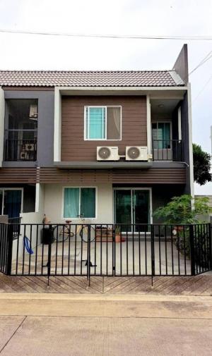 For SaleTownhousePathum Thani,Rangsit, Thammasat : 2-story townhouse for sale, Lam Luk Ka - Rangsit, Lam Luk Ka, Pathum Thani, The Color Project Phase 2, Lam Luk Ka-Rangsit, Khlong 4.