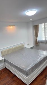 ให้เช่าคอนโดสุขุมวิท อโศก ทองหล่อ : For Rent : Acadamia Grand Tower, 2 Bedrooms, Size: 92 Sqm., *Near BTS Phrom Phong, ully furnished, ready to move in