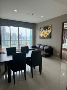 ให้เช่าคอนโดสาทร นราธิวาส : LTHC9840&LTHC9841 – Menam Residence FOR SALE/RENT size 66 Sq. m. 2 beds 2 baths Near BTS Saphan Taksin Station