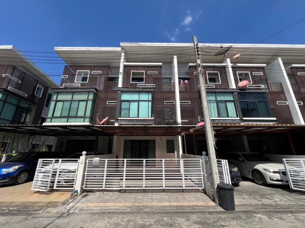 For SaleTownhouseBang Sue, Wong Sawang, Tao Pun : House for sale, Town Plus Free 🔥 - Built-in kitchen - Hood - Built-in wardrobe - Water pump - Water tank - Newly renovated, ready to move in