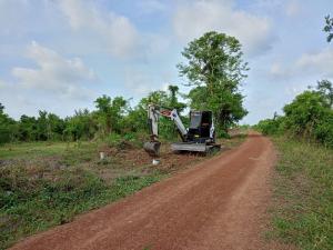 For SaleLandPhitsanulok : Empty land for sale, 14.1 rai, opposite Naresuan University, Phitsanulok Province.