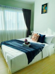 For RentCondoThaphra, Talat Phlu, Wutthakat : 📣Rent with us and get 500 baht! For rent, Metro Sky Wutthakat, beautiful room, good price, very livable, message me quickly!! MEBK13959