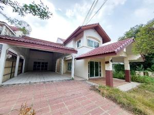 For RentHousePathum Thani,Rangsit, Thammasat : Single house for rent, Muang Ake, Rangsit, big house, lots of rooms, spacious house, ready to move in.